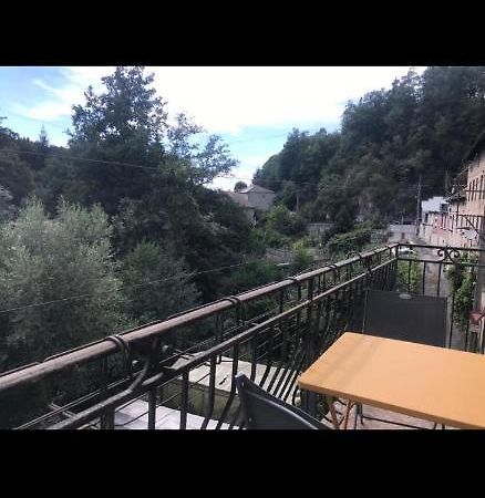 Maison Avec Vue Panoramique A 5Mn De Saint Remi Sur Durolles . La Monnerie-le Montel Eksteriør billede